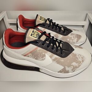 Nike Air Max Pre-Day SE Social FC Sneakers